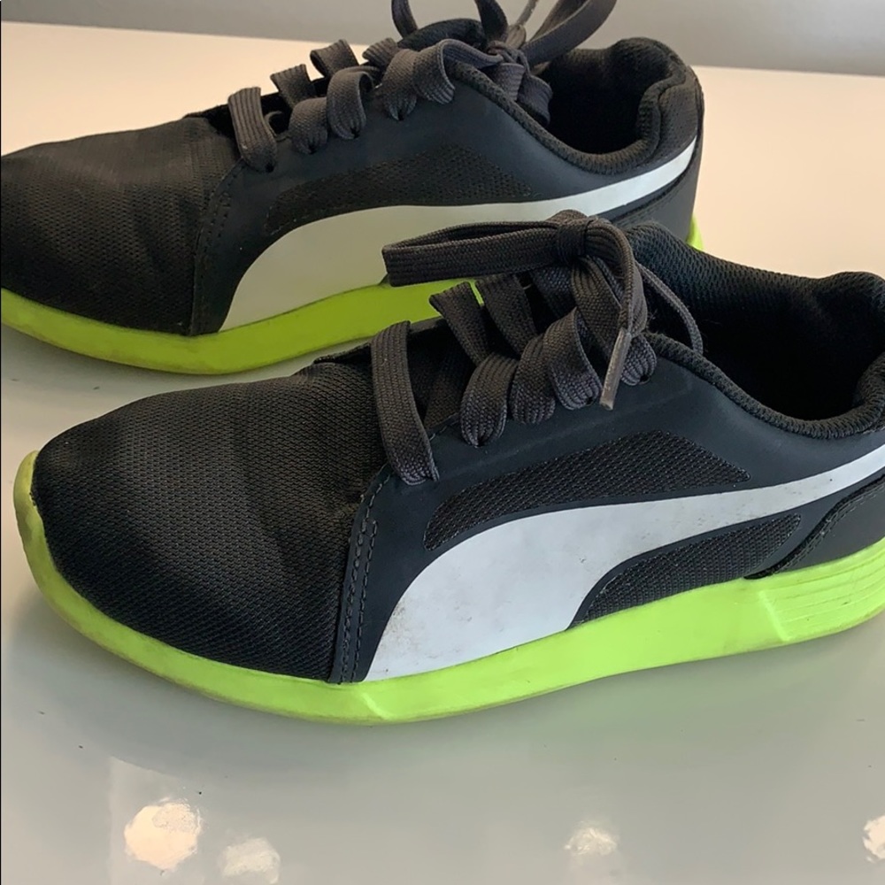 Puma shoes - Picture 2 of 6